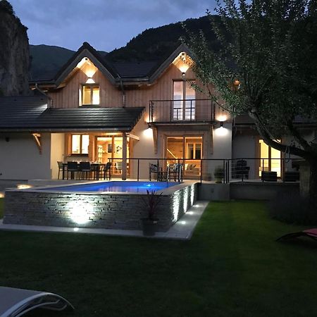 Chalet Barbara With Swimming Pool In The Heart Of Oisans Le Bourg-dʼOisans المظهر الخارجي الصورة